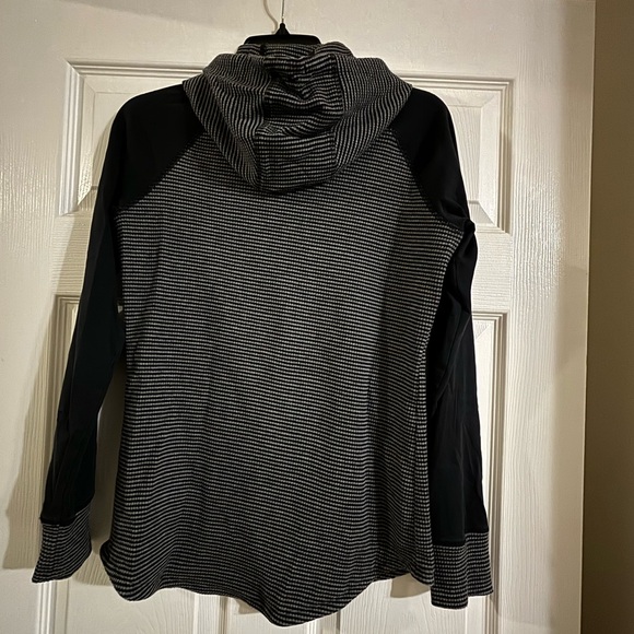 Columbia hoodie,size medium - Picture 2 of 4